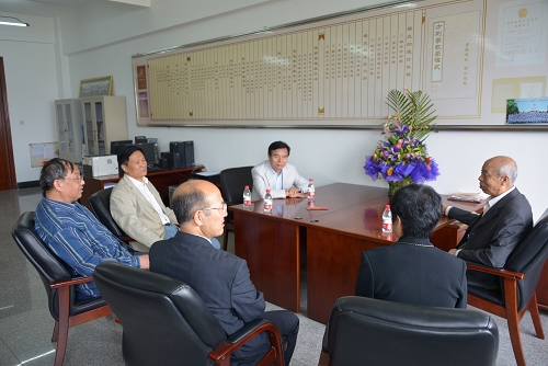 校领导与优秀教师代表座谈