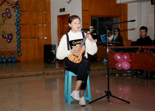 图说:歌曲《她说》