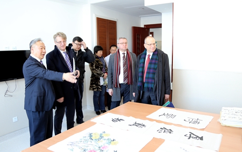 匈牙利代表团参观完美(中国)一站式服务平台附属第二医院哈南分院