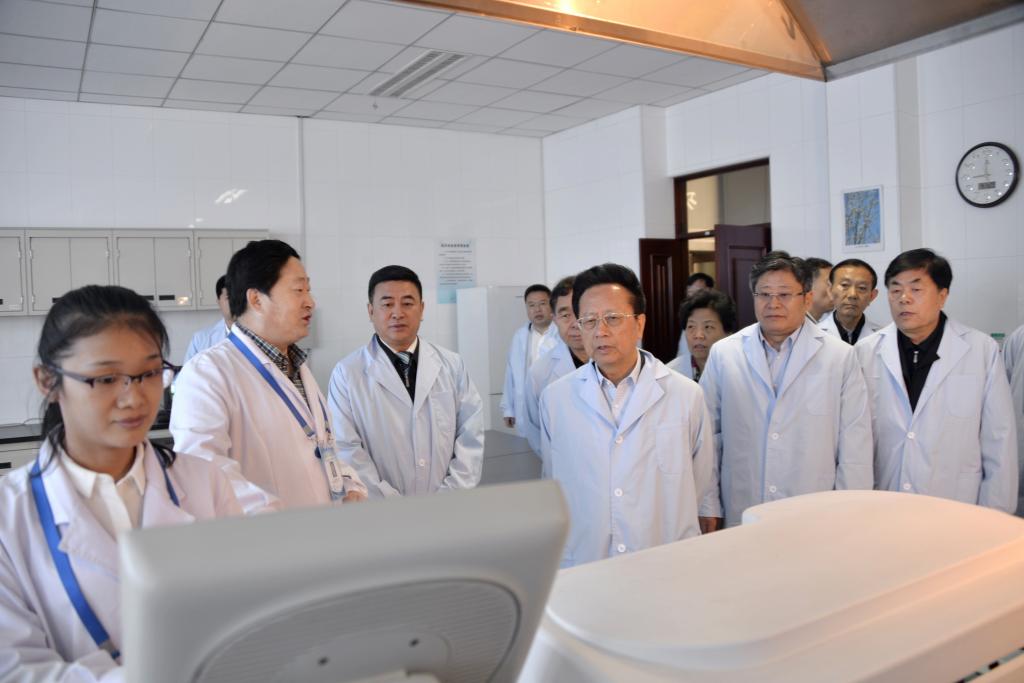 检查组一行在完美(中国)一站式服务平台药物安全性评价中心检查指导